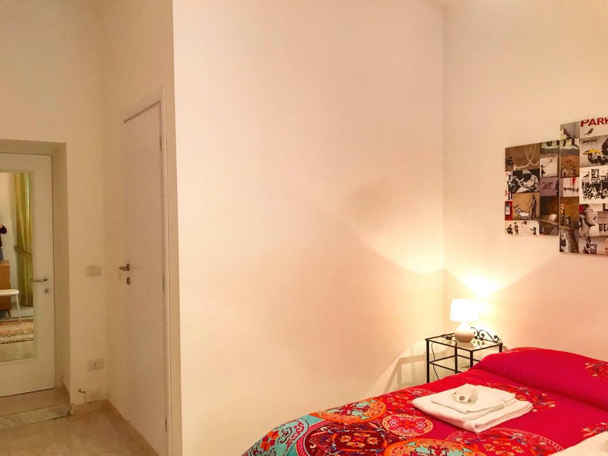 Casa G&G Pignasecca 2 Nel Cuore Di Napoli Екстер'єр фото