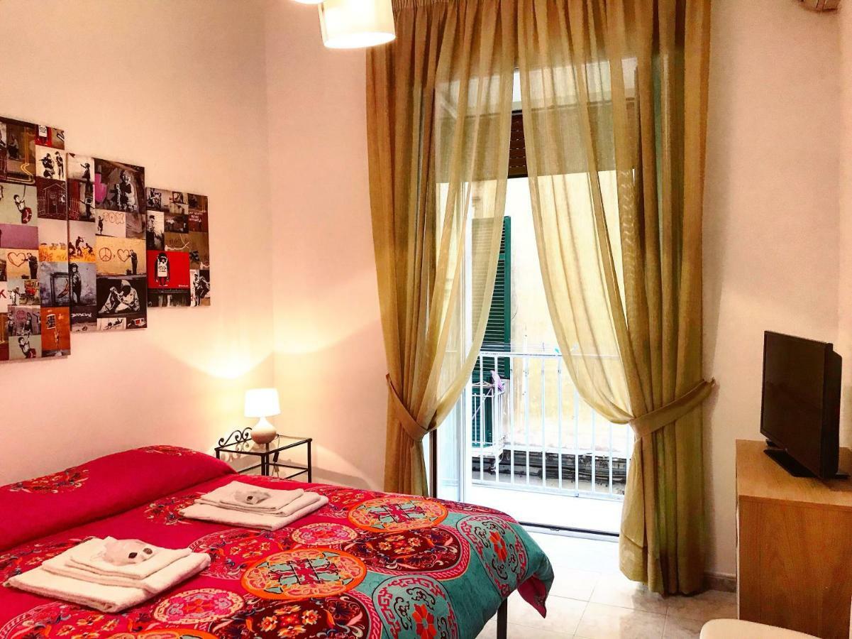 Casa G&G Pignasecca 2 Nel Cuore Di Napoli Екстер'єр фото