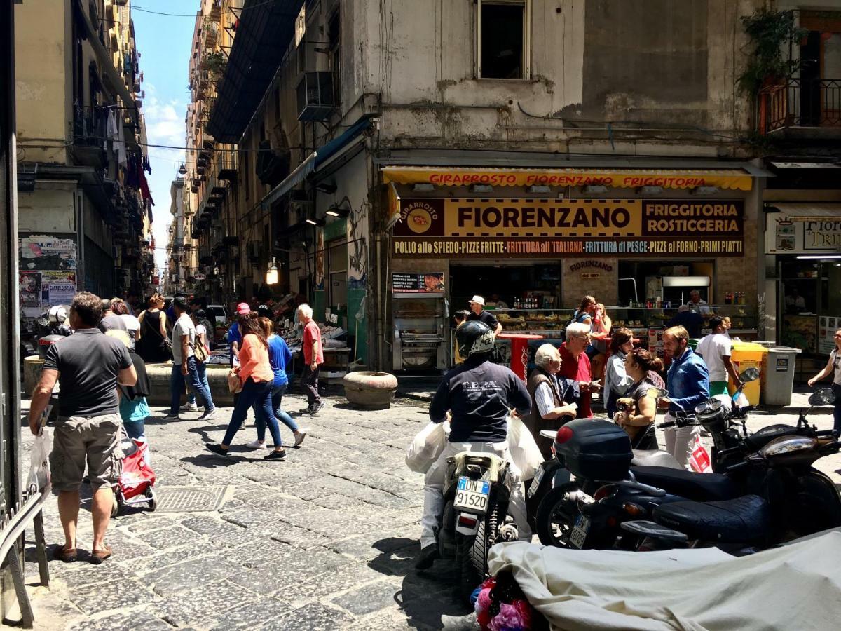 Casa G&G Pignasecca 2 Nel Cuore Di Napoli Екстер'єр фото